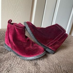 Gap Burgundy Suede Baby Girl Dress Shoes / Booties - size 6
